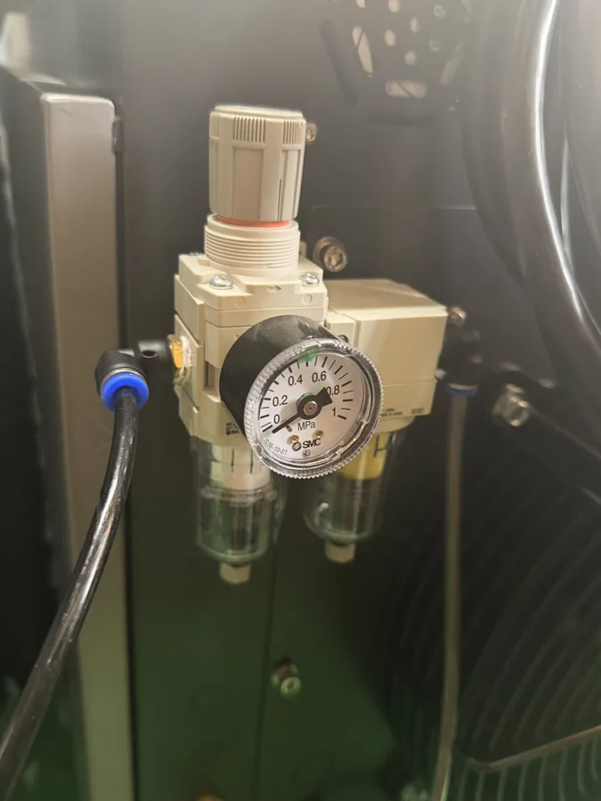 FL-CLC �{�̂̃t�B���^�[���M�����[�^�[ �E���^���`���[�u�O�a6mm�ڑ���